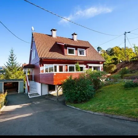 Apartment Kjellerleilighet I Fana Til Leie-med Gratis Parkering Og Mange Kollektiv Reisemuligheter